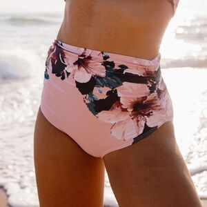 Albion fit Bronte High Waisted Ruched Bottoms Medium